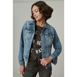 Lucky Brand Tomboy Trucker jean denim jacket Sz M distressed